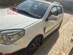 جيلي MK كروس